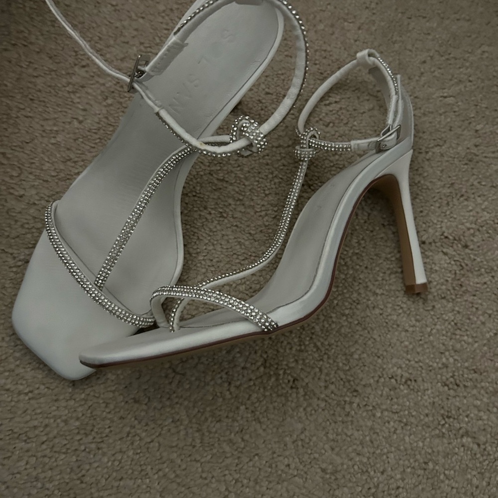 New w/box Sol Sana Reina White Rhinestone Strappy Heels
